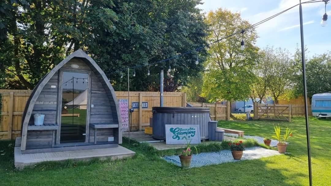 Secret Garden Glamping African Themed Tent Newark upon Trent Екстериор снимка