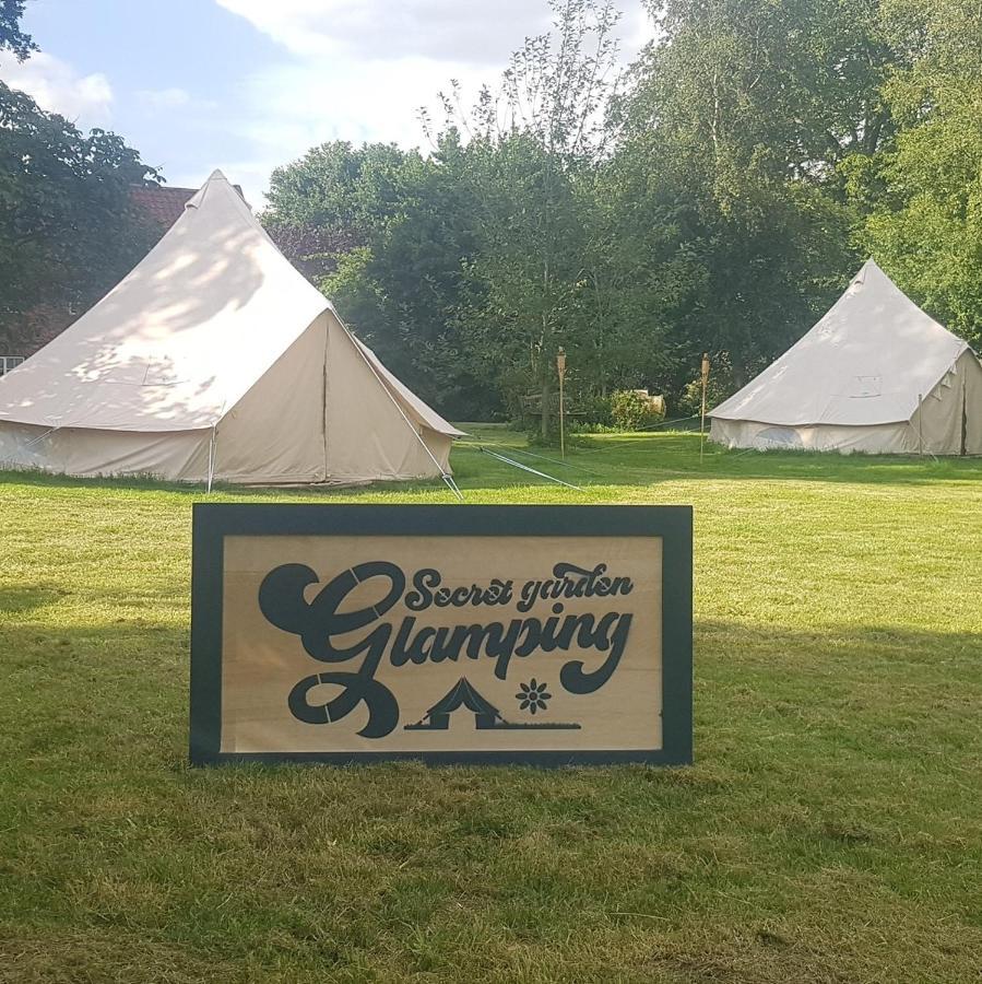 Secret Garden Glamping African Themed Tent Newark upon Trent Екстериор снимка