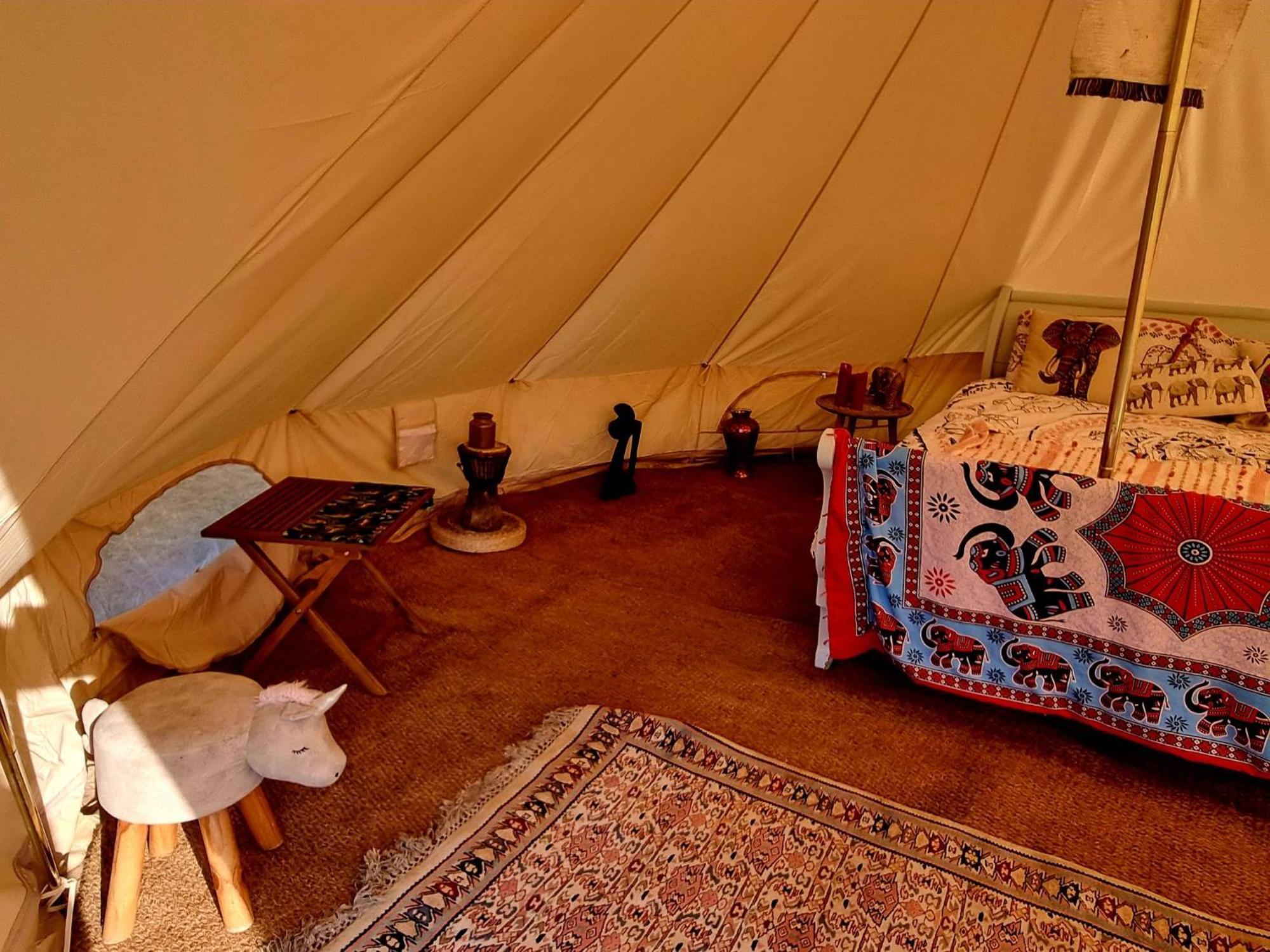 Secret Garden Glamping African Themed Tent Newark upon Trent Екстериор снимка