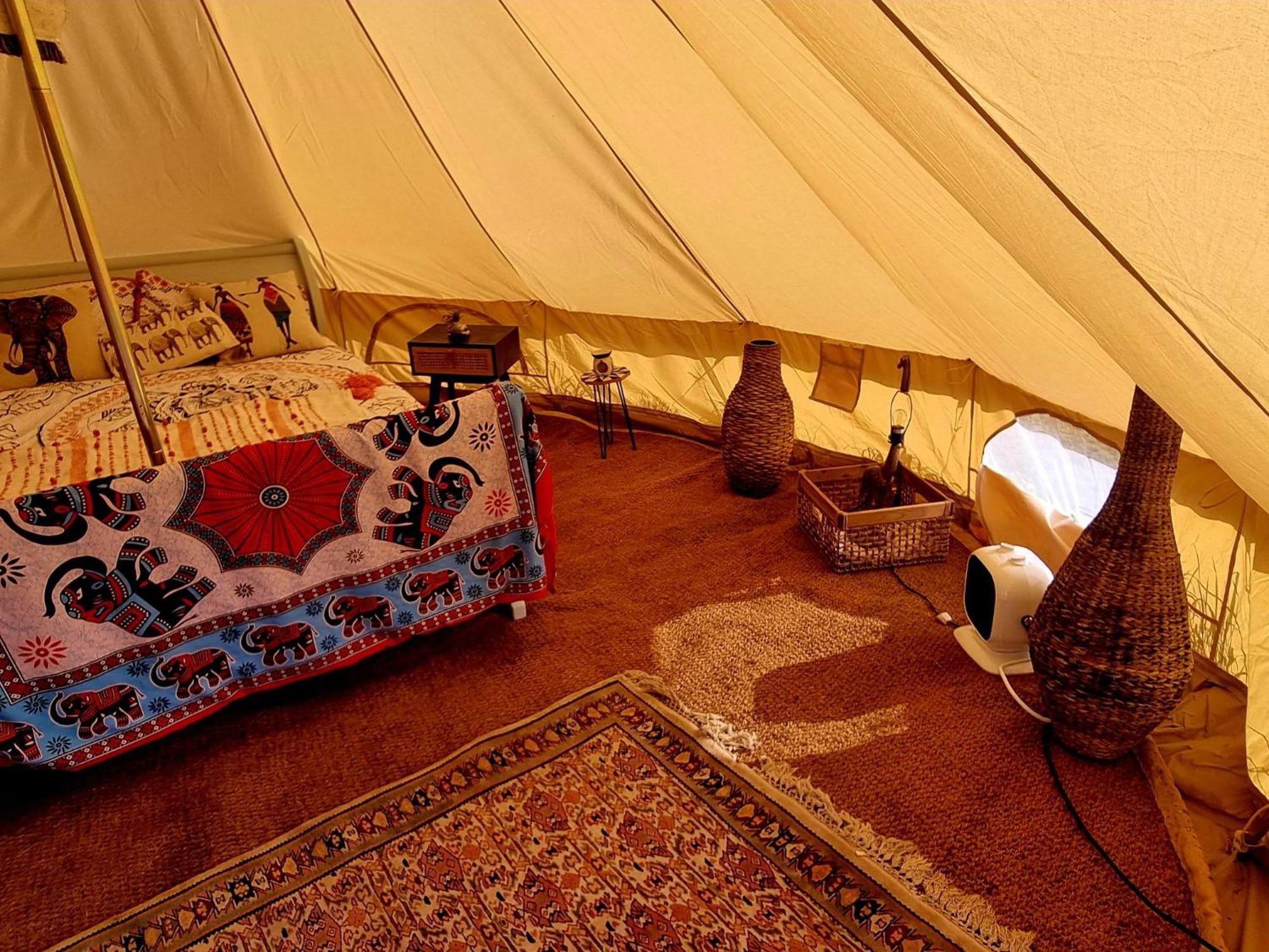 Secret Garden Glamping African Themed Tent Newark upon Trent Екстериор снимка