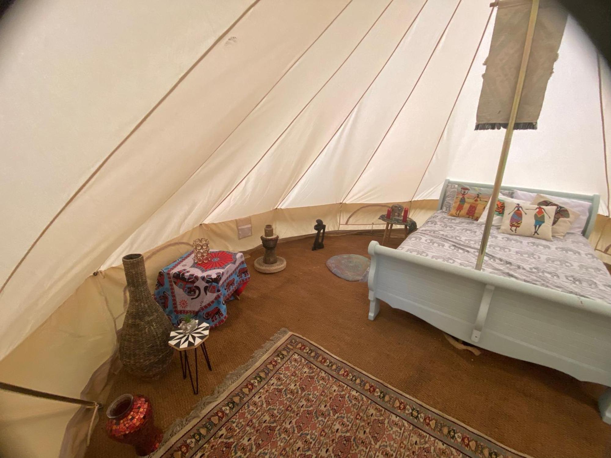 Secret Garden Glamping African Themed Tent Newark upon Trent Екстериор снимка
